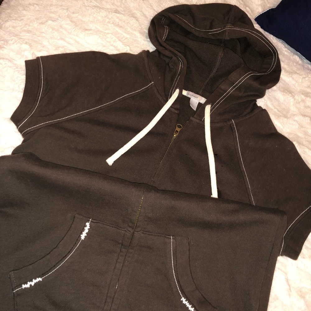 Short Sleeve Hooded Jacket !